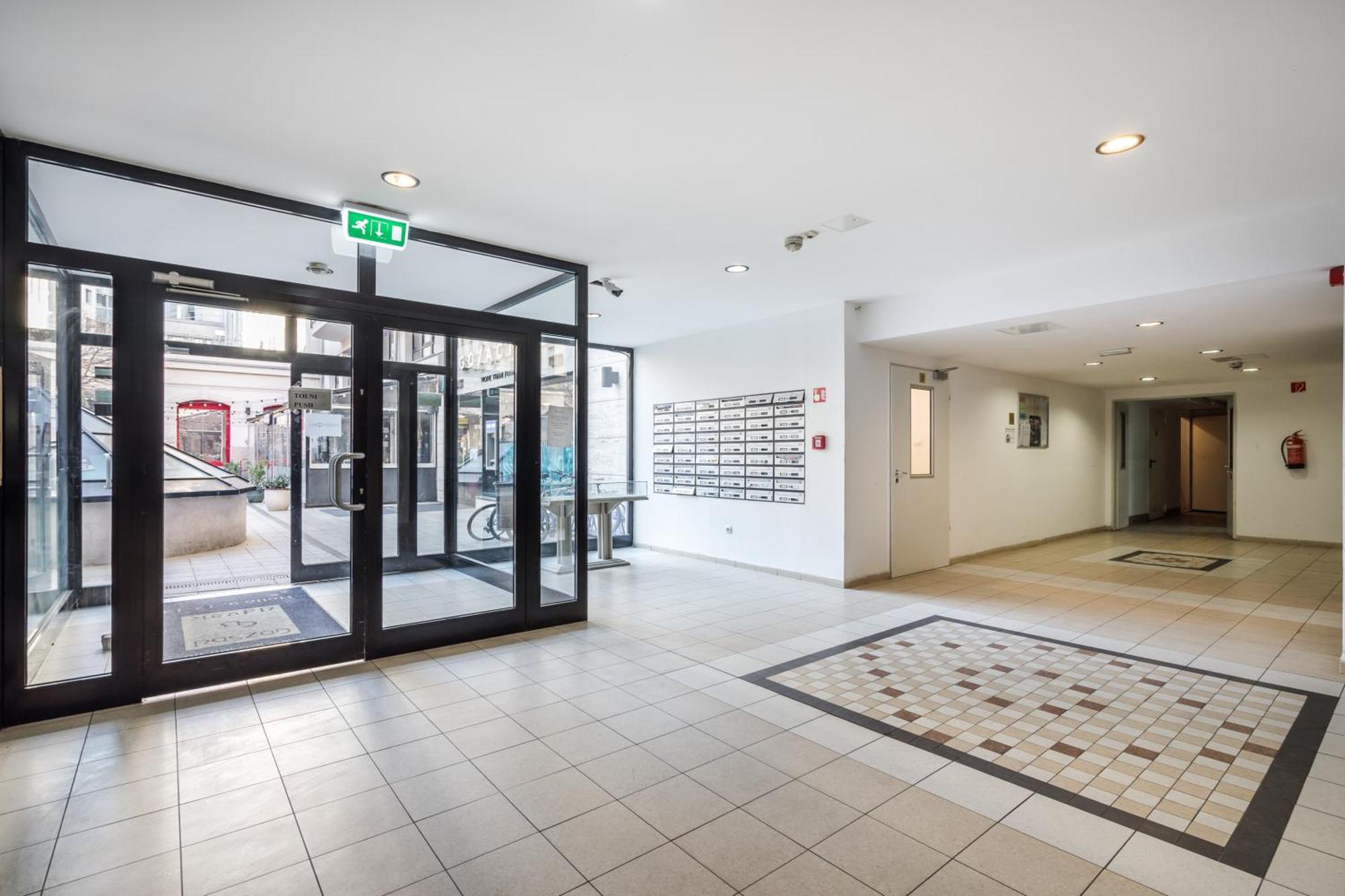 Bpr City Lodge Apartments Budapest Eksteriør billede
